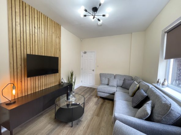 165 Carholme Rd 6 bed student house accommodation Lincoln