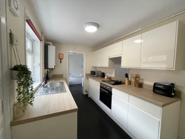 8 Carholme Rd student house Lincoln
