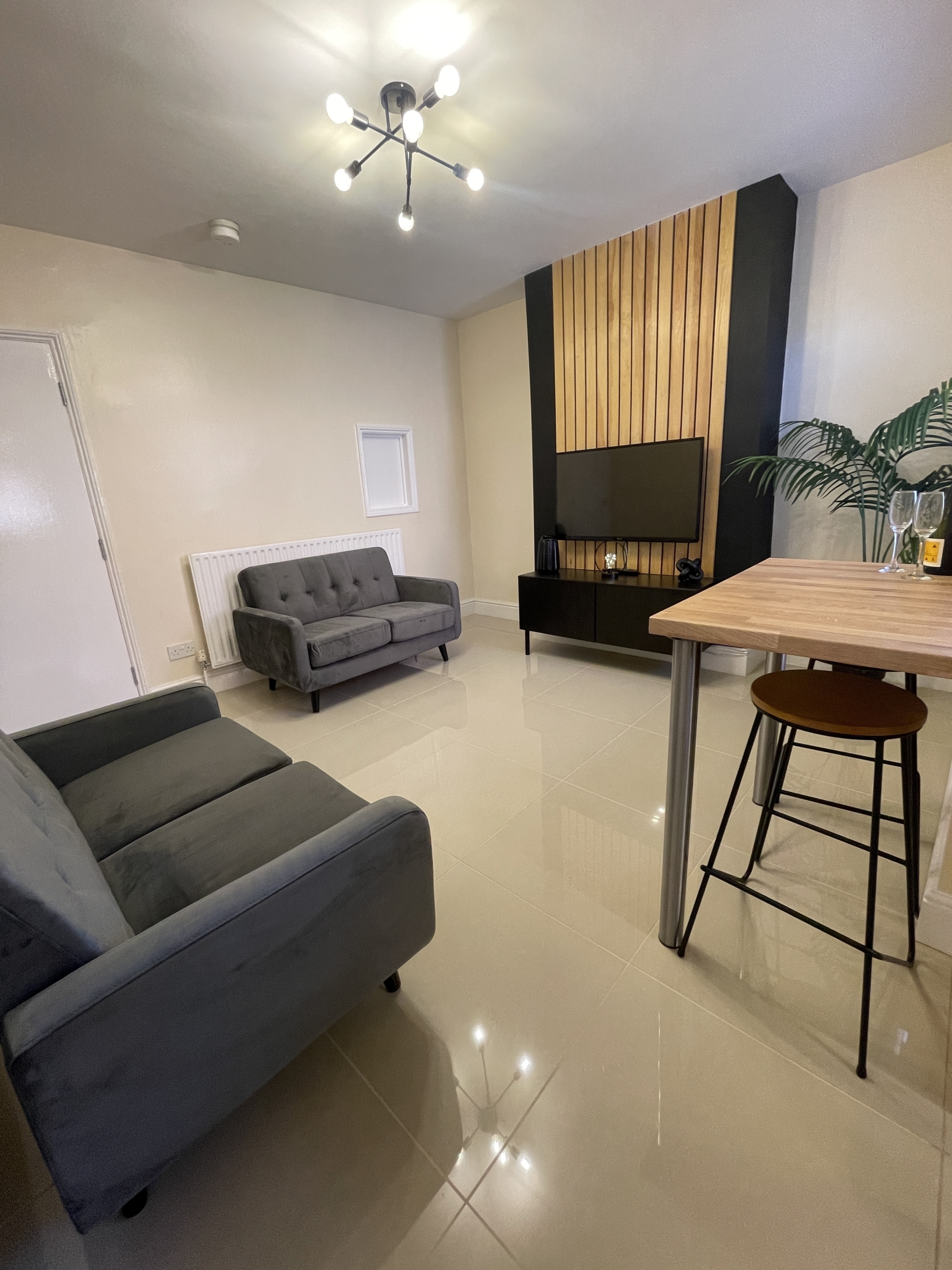 65 Newland St West Lincoln student house accommodation - lounge