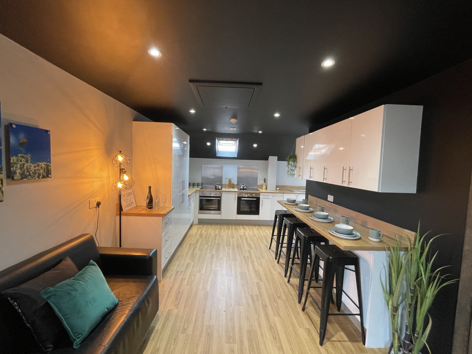 Kitchen in 8 bed Lincoln student accommodation