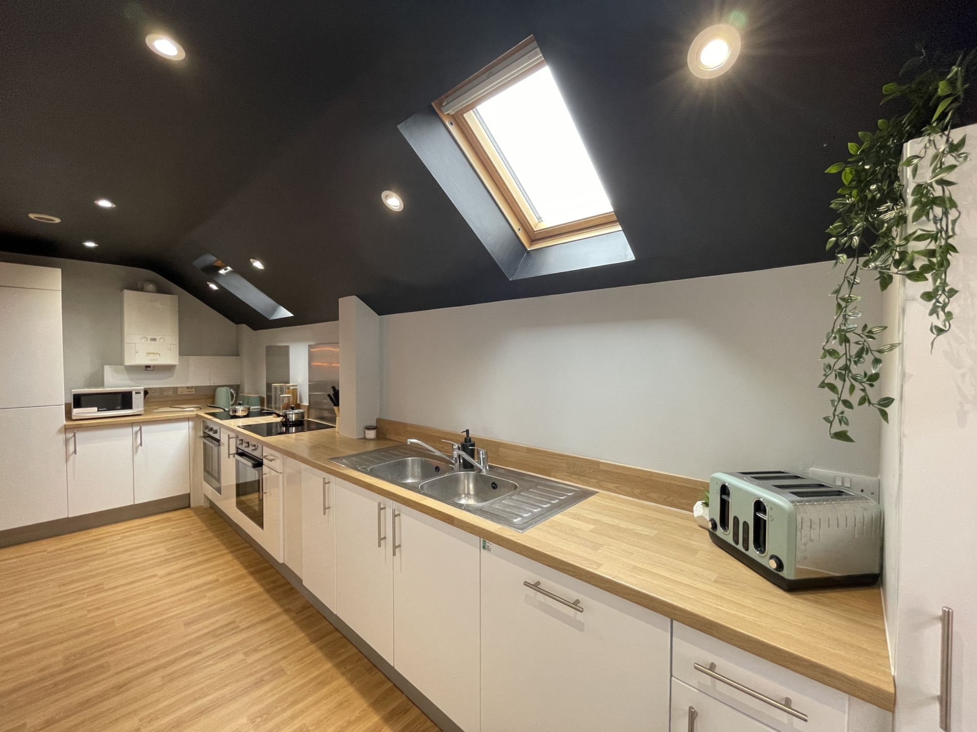 Kitchen in 8 bed Lincoln student accommodation