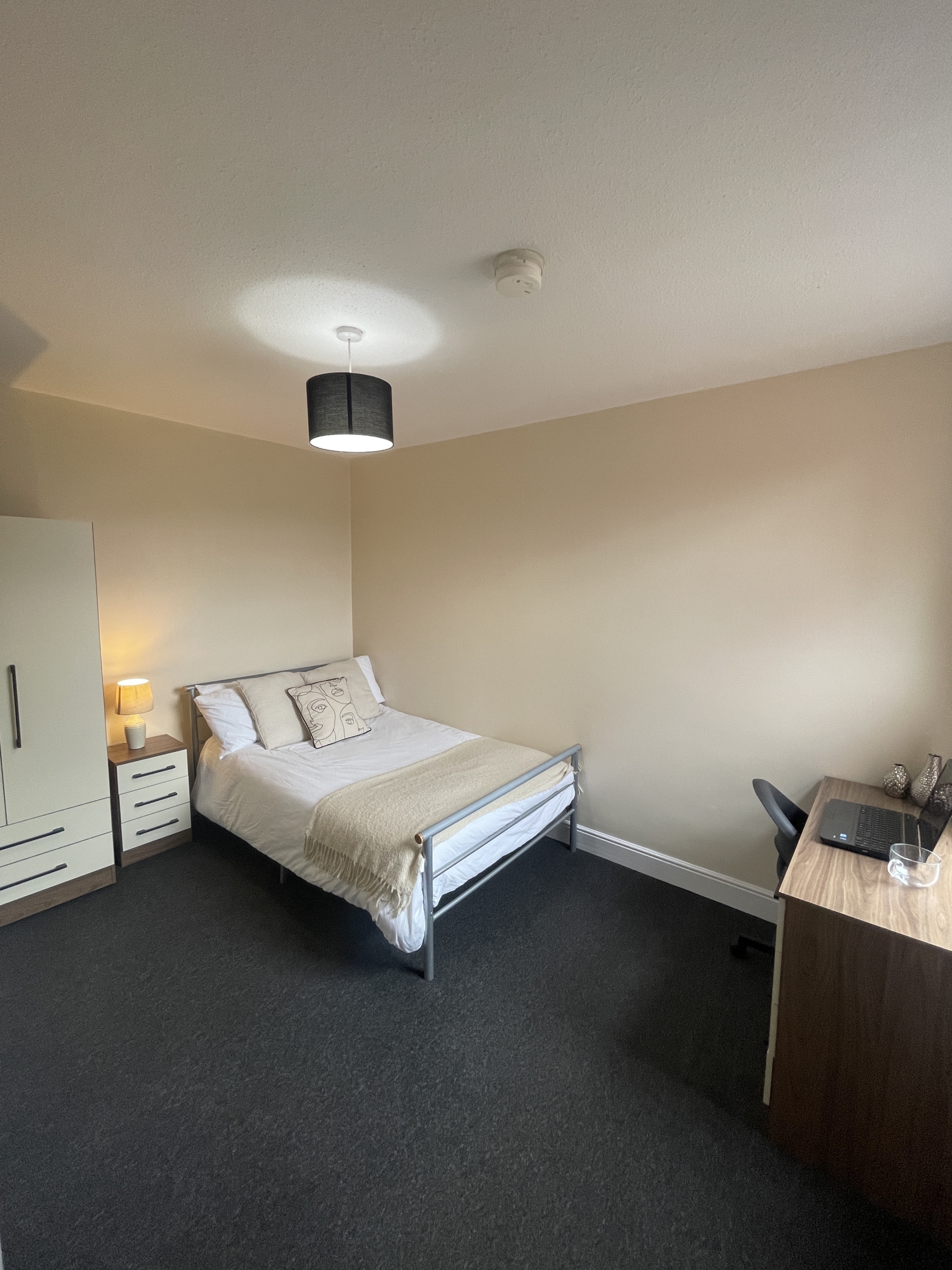 22 Carholme Rd Lincoln student house accommodation - bedroom