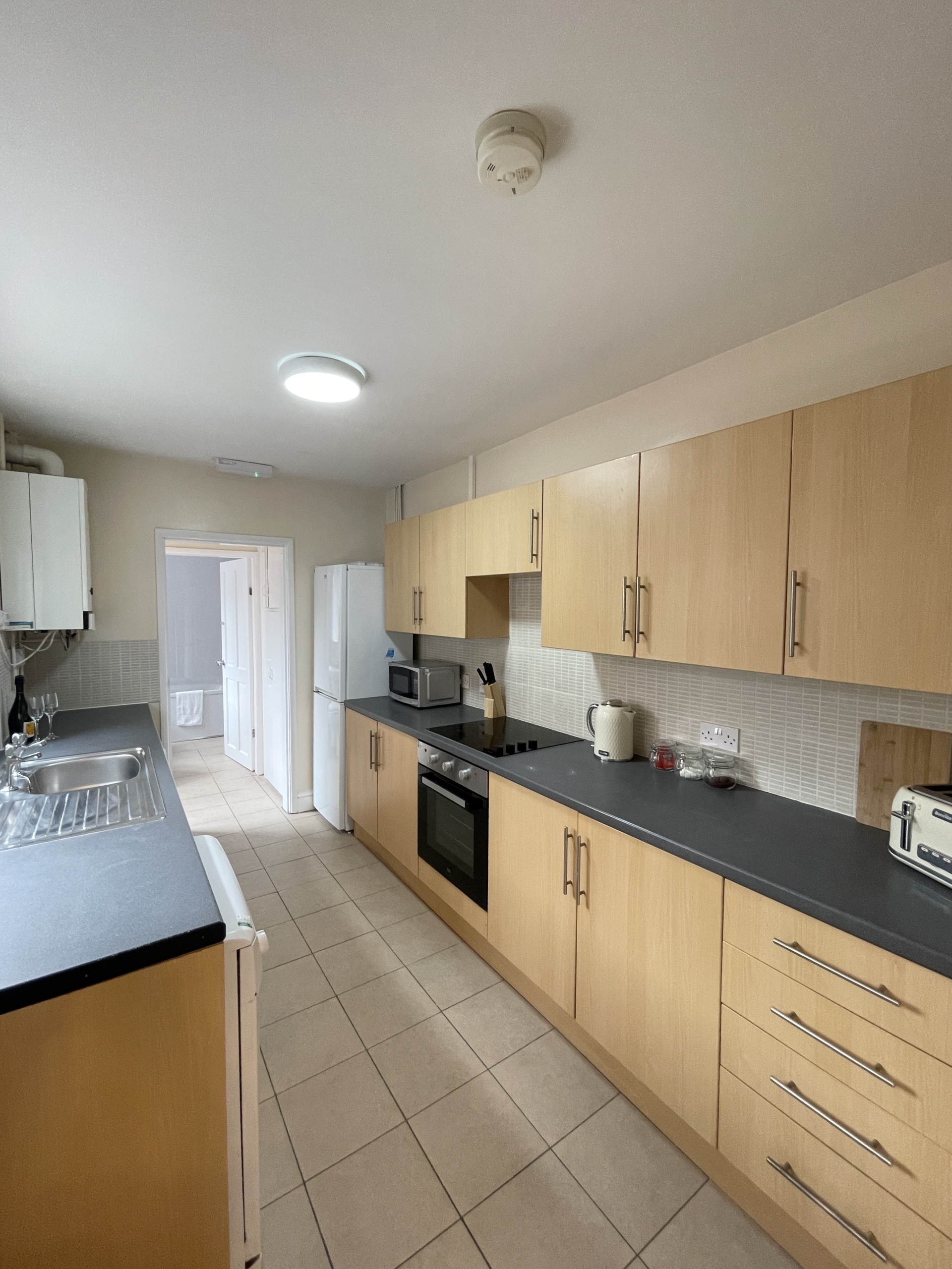 30 Moor St Lincoln student house accommodation - kitchen