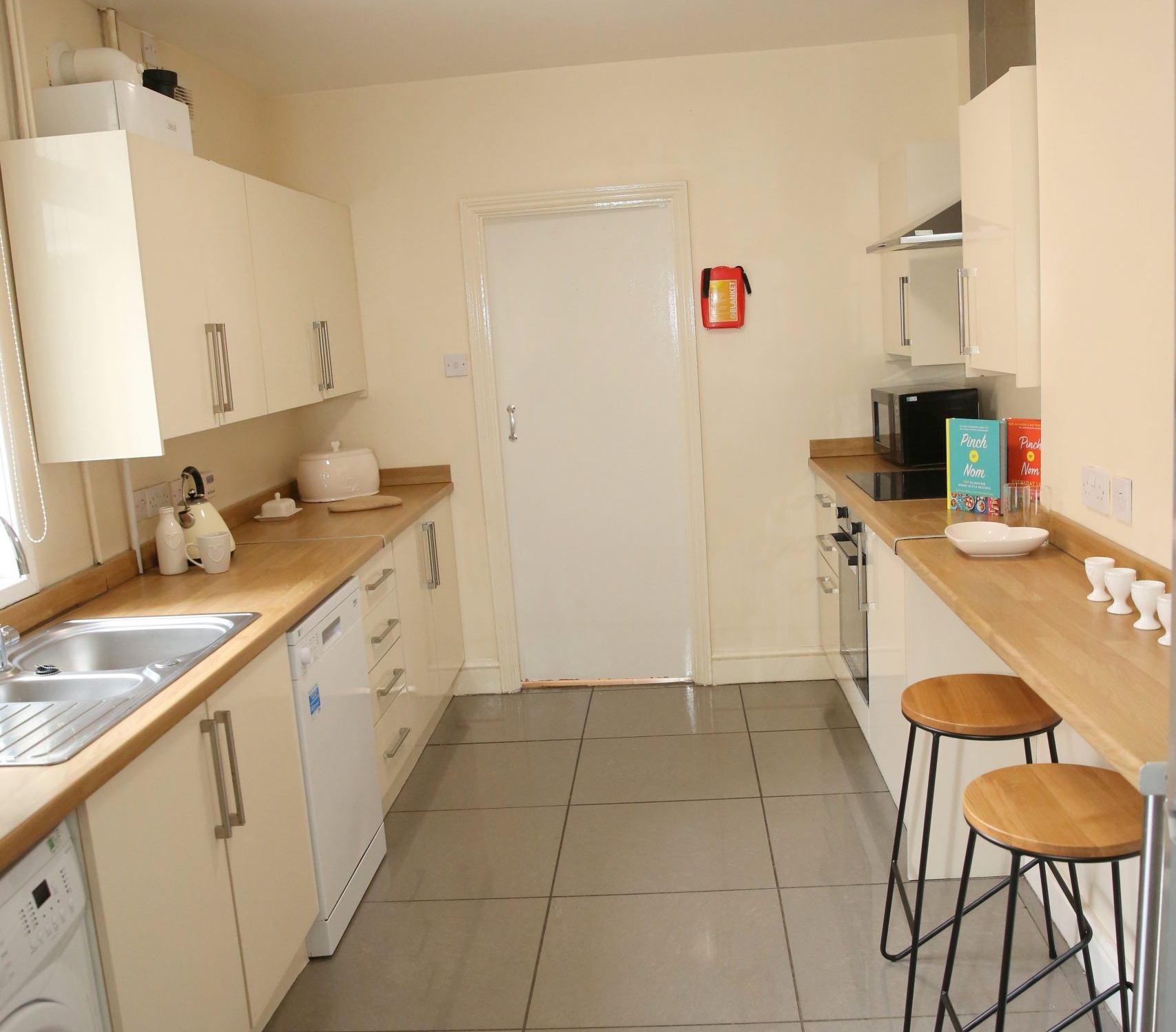 Student house 6 bed accommodation Lincoln with parking