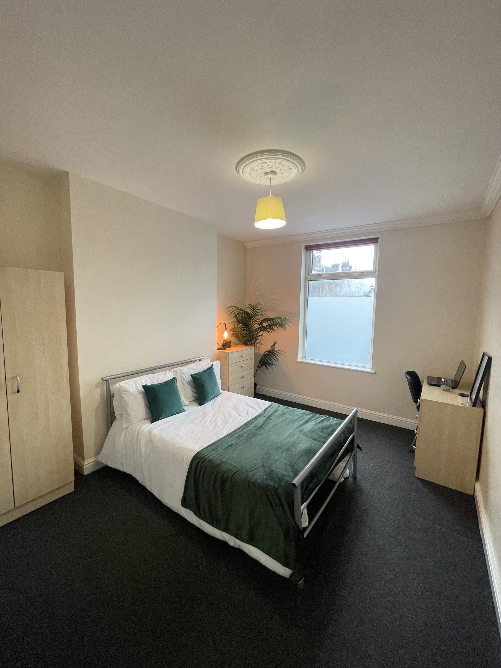 29 Westbourne Grove Lincoln student house accommodation - bedroom
