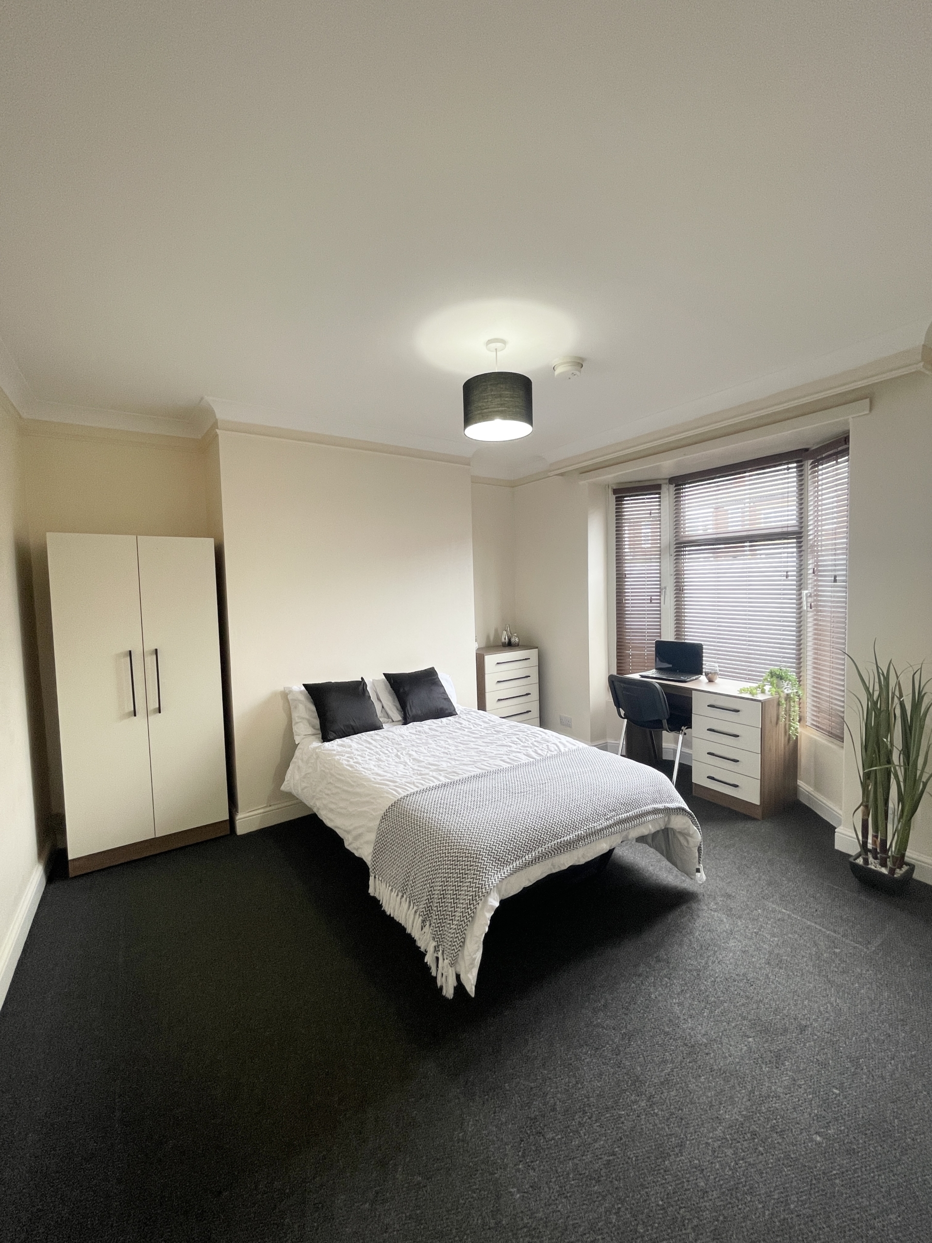 118 Carholme Rd 4 bed student house accommodation Lincoln