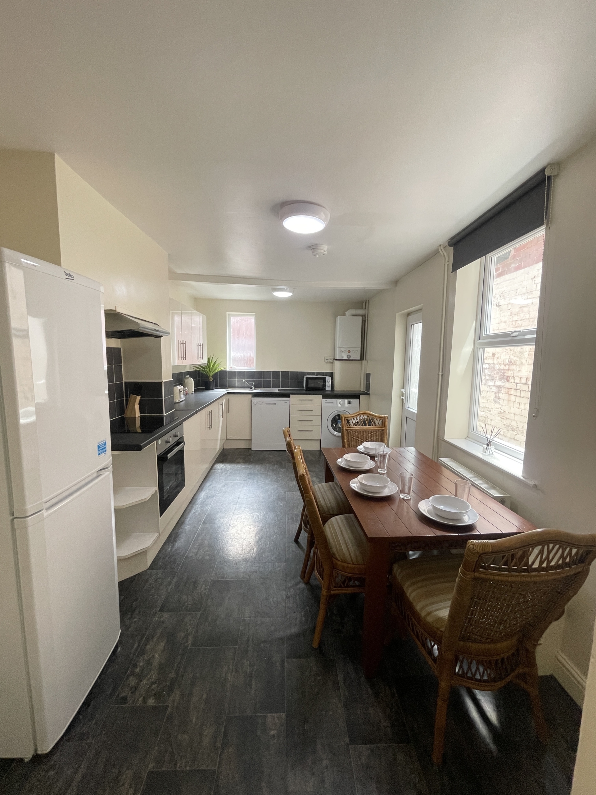 2 Westbourne Grove Lincoln student house accommodation - kitchen