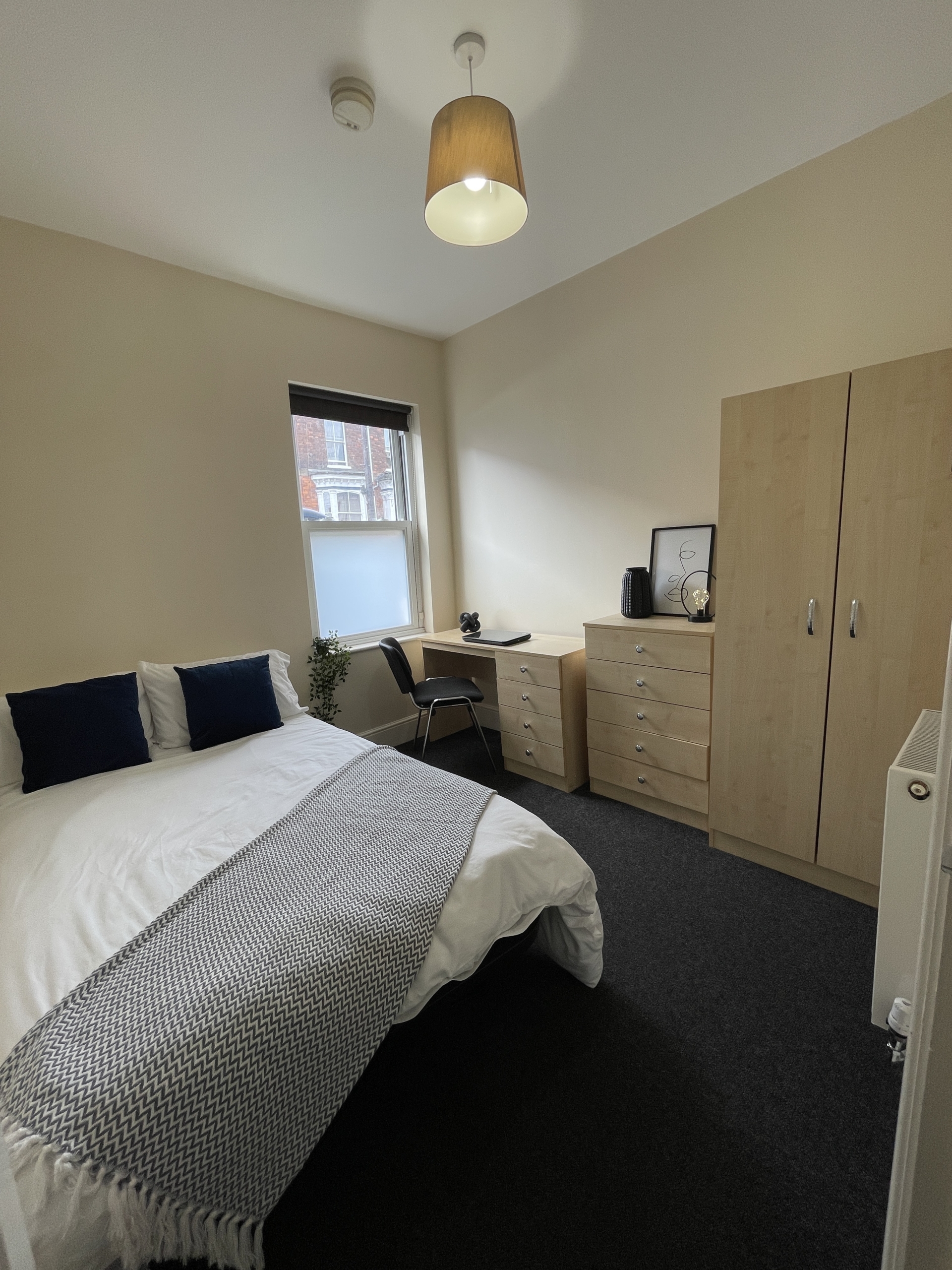 36b Portland St Lincoln student house accommodation - bedroom