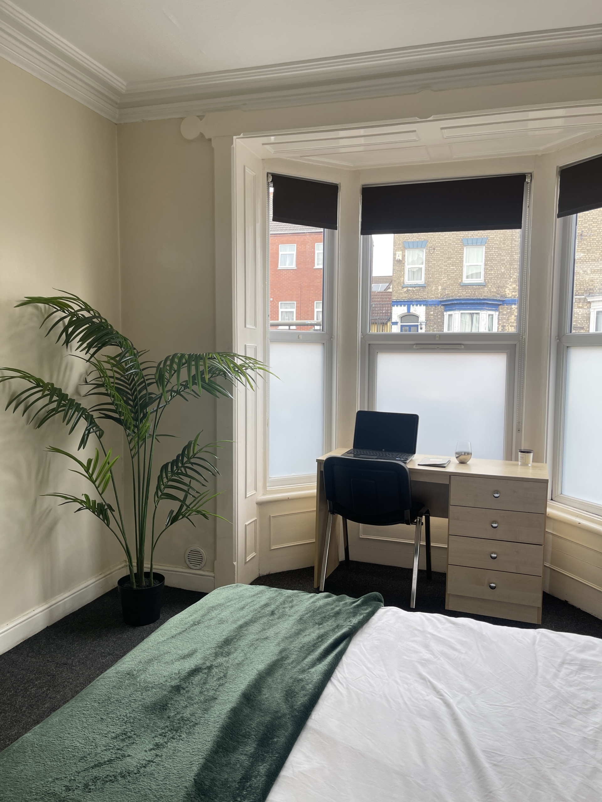 42 Carholme Rd Lincoln student House accommodation - bedroom