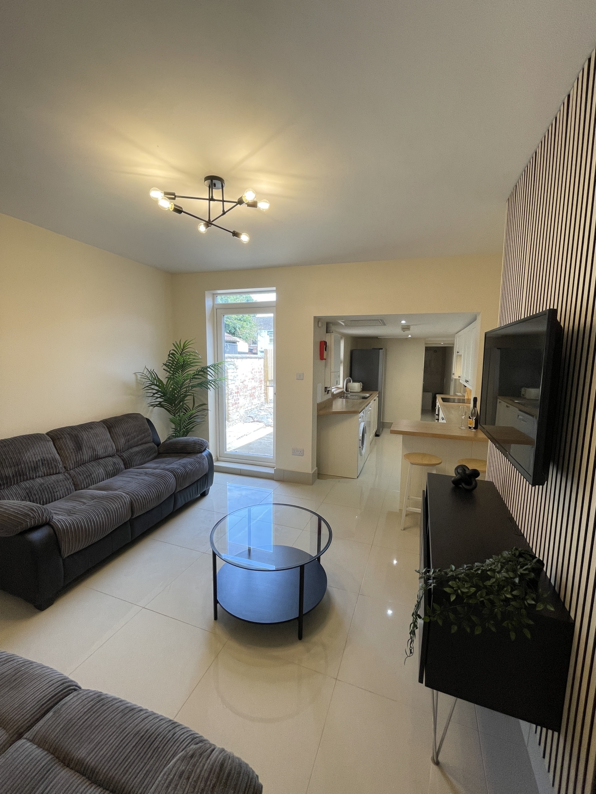 17 Nelthorpe St Lincoln student house accommodation - lounge